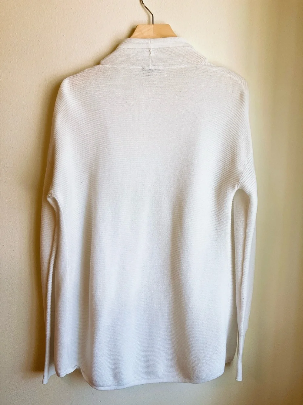 Express White Longsleeve Ribbed Cardigan Sweater Medium - Picture 4 of 10